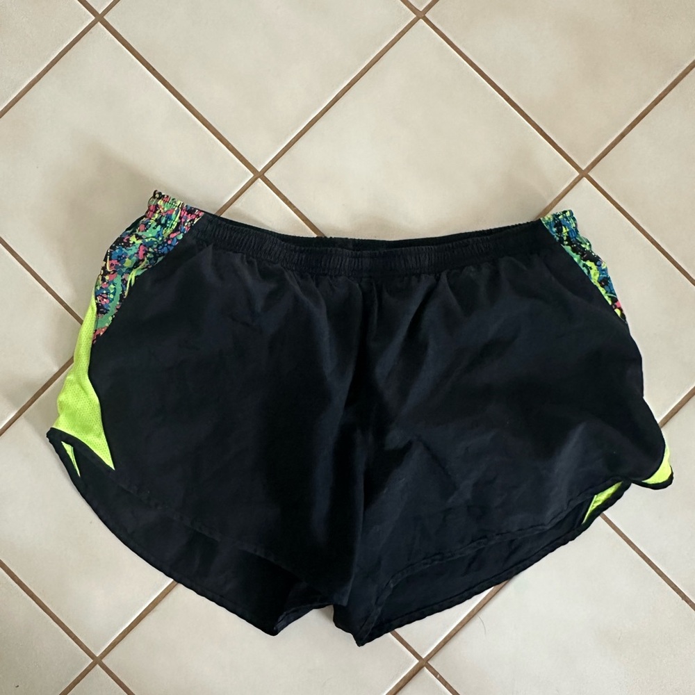 Nike Dri-fit shorts size large